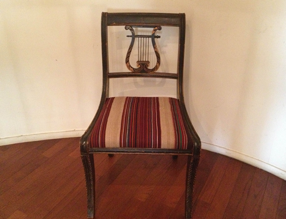 パリの蚤の市で買った椅子